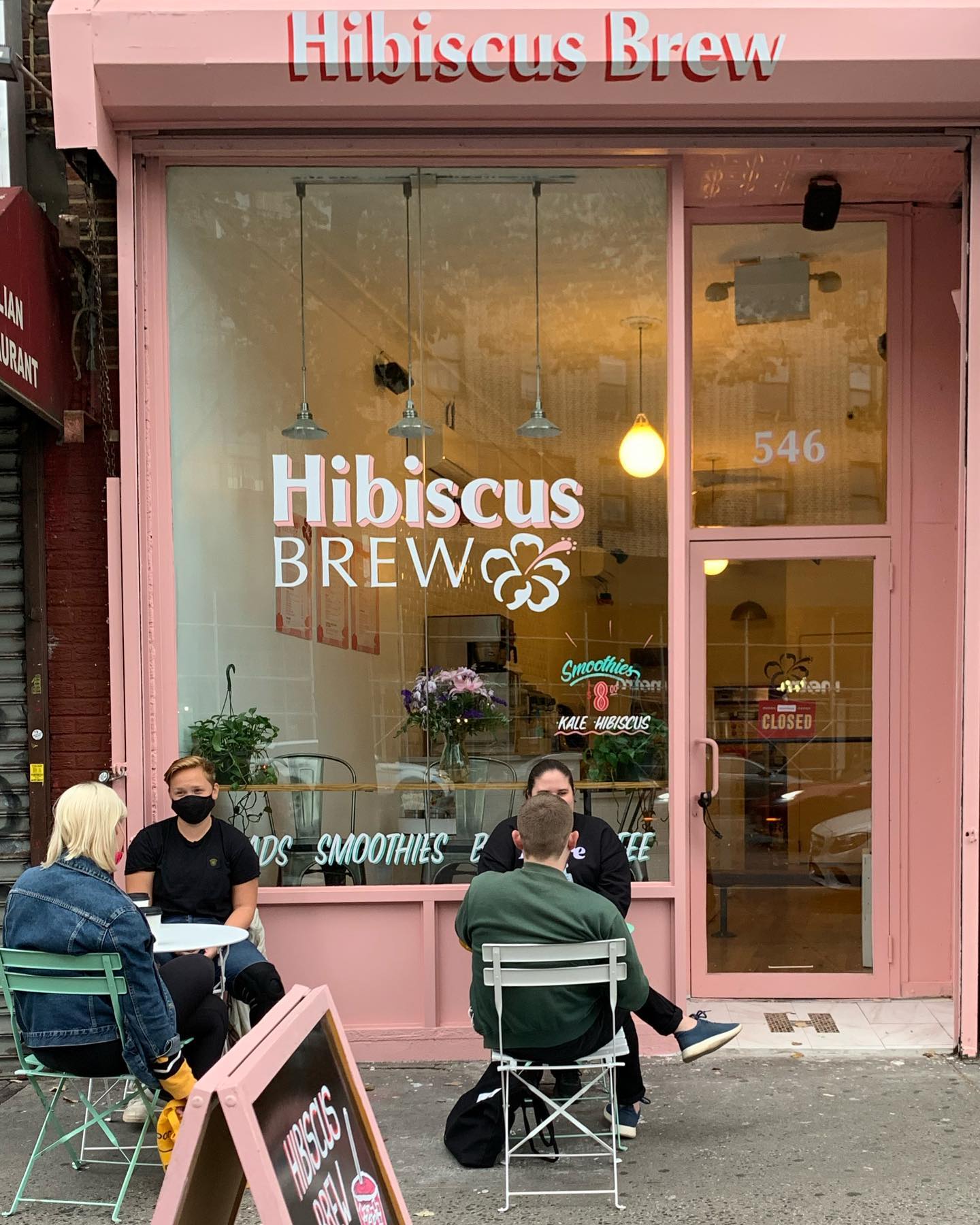 Cafés & restaurants
